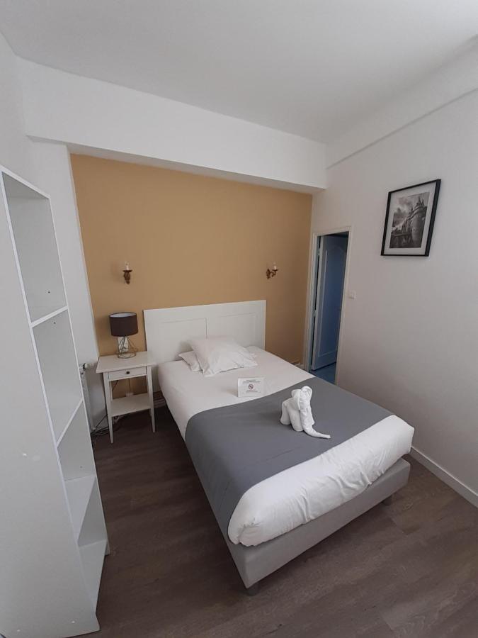 Hotel Du Chateau Витре Экстерьер фото