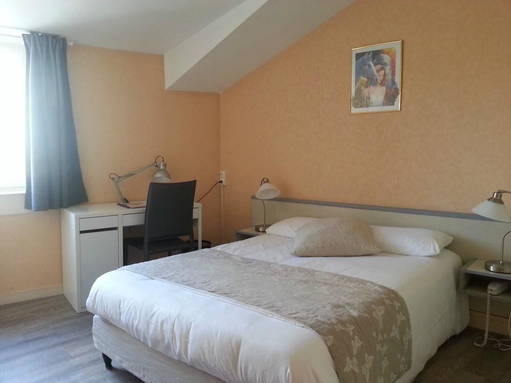 Hotel Du Chateau Витре Экстерьер фото